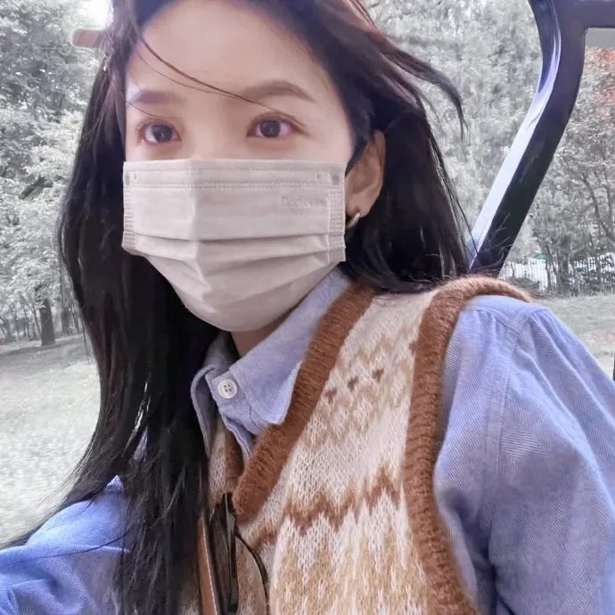 阿兹·安萨里：活埋海报